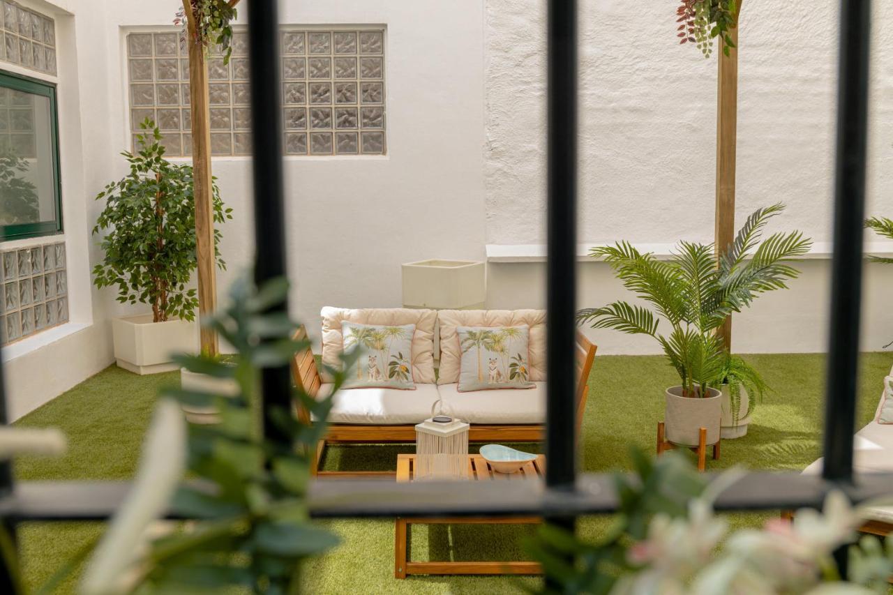 Apartamento C30 Deluxe Studio With Terrace Into Cathedral Square Málaga Exterior foto