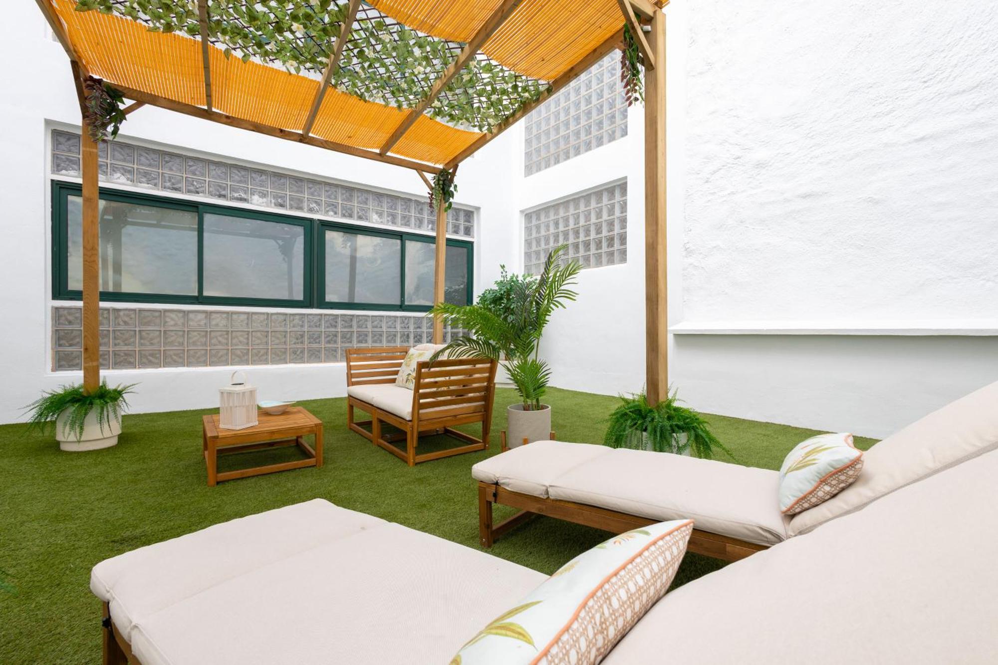 Apartamento C30 Deluxe Studio With Terrace Into Cathedral Square Málaga Exterior foto